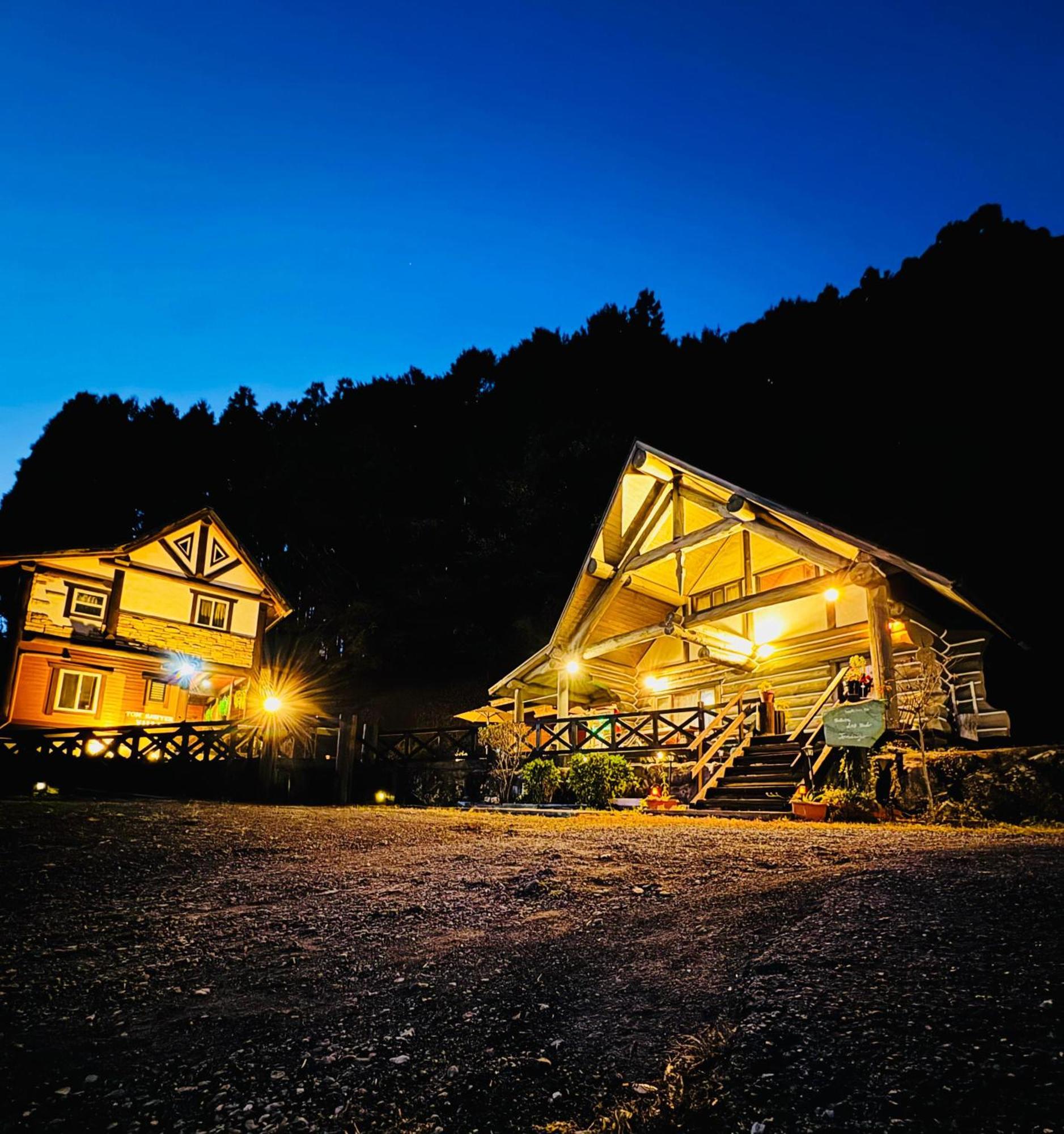 فندق Yufuin Log House No Yado Tom Sawyer المظهر الخارجي الصورة